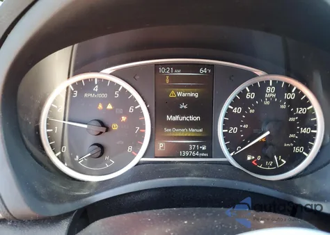 2018 Nissan Sentra S z USA, uszkodzony, nr VIN 3N1AB7AP3JL657630